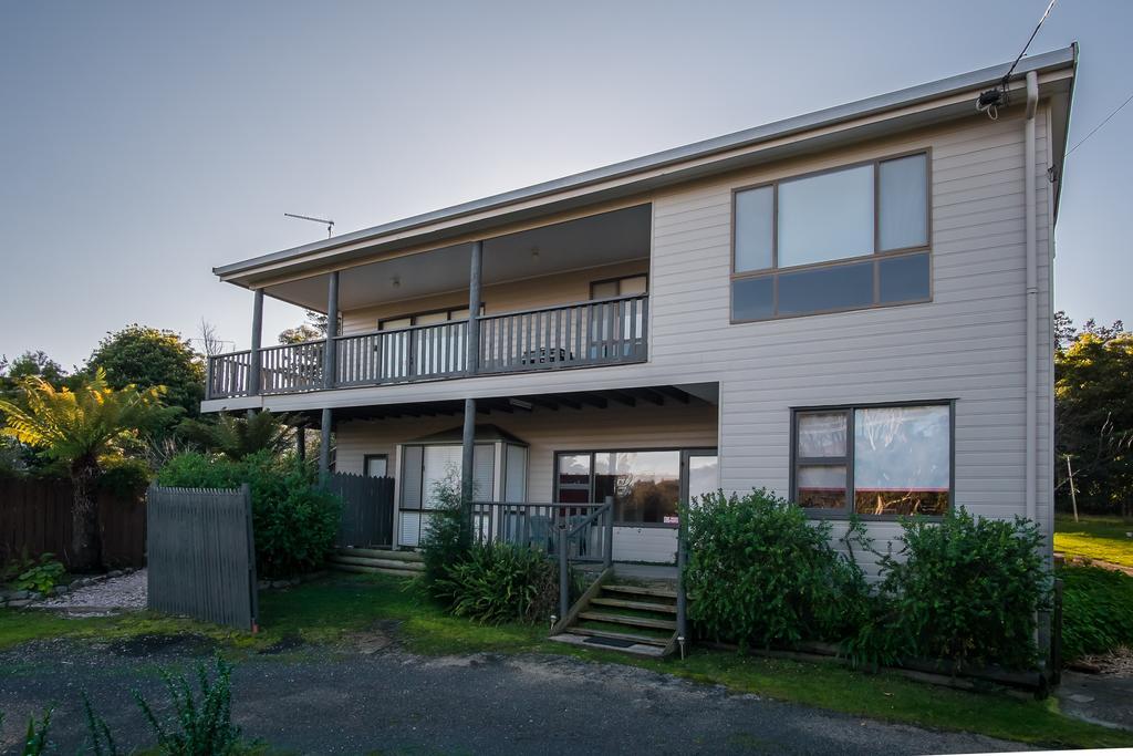 Cove Beach Apartment 2 Coles Bay Exterior foto